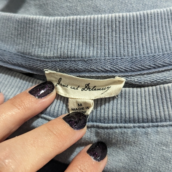 Short ruffle sleeve sweatshirt - Picture 5 of 6